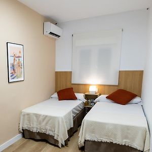 Habitación Económica con 2 Camas Individuales